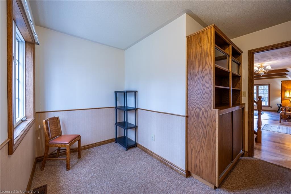21 Mcdowell Road W Property Photo 17