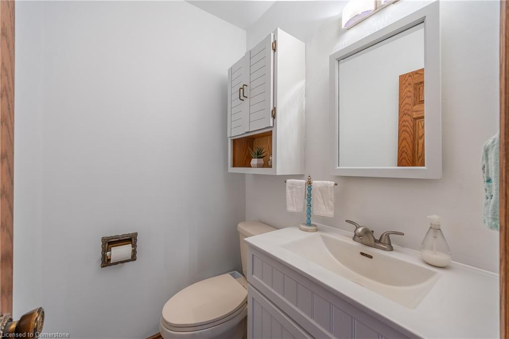 21 Mcdowell Road W Property Photo 18