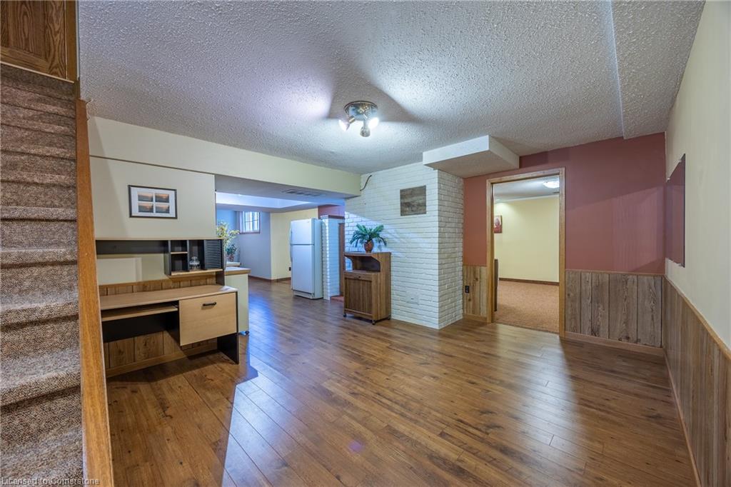 21 Mcdowell Road W Property Photo 30