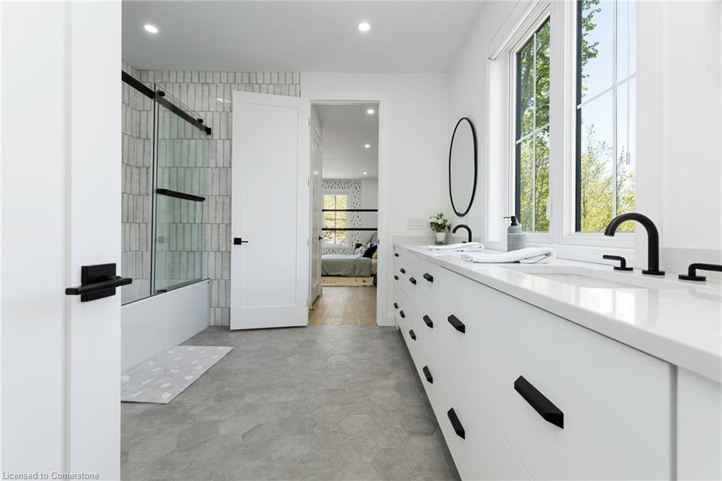 14 St Georges Court Property Photo 20