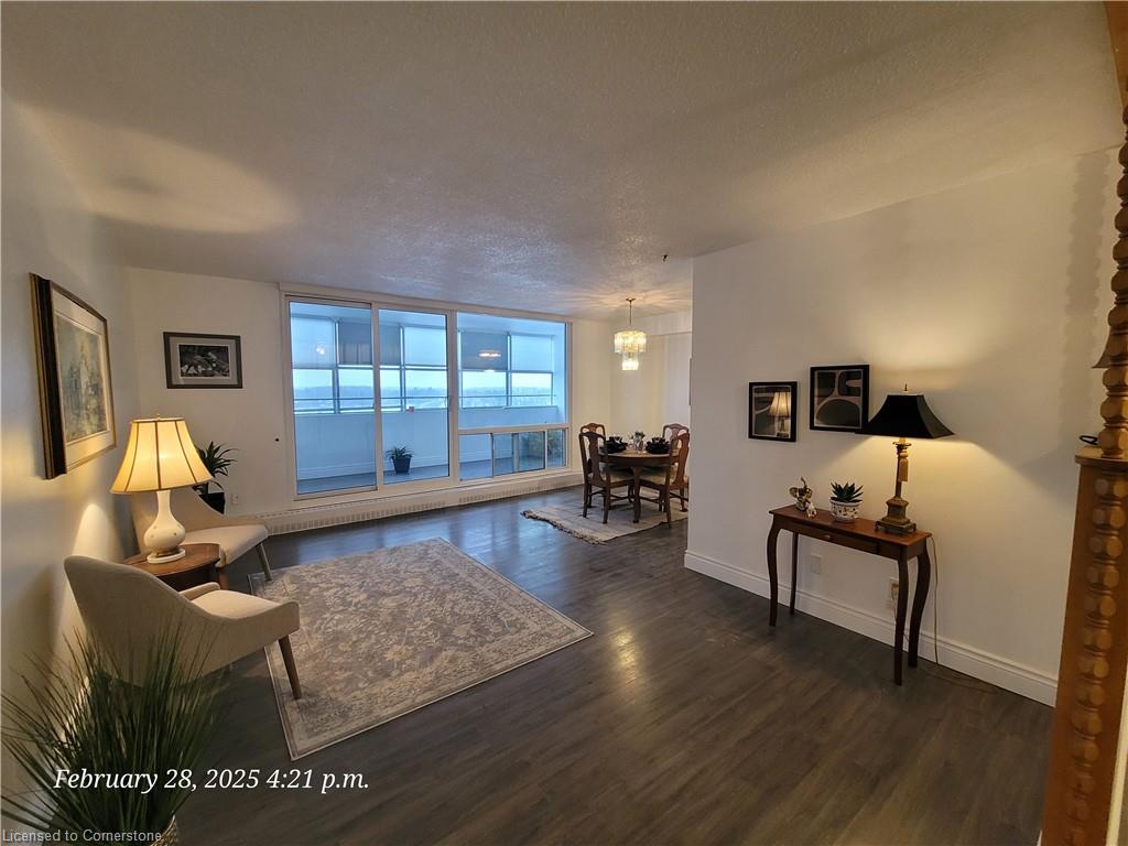 1607-225 Harvard Place Property Photo 9