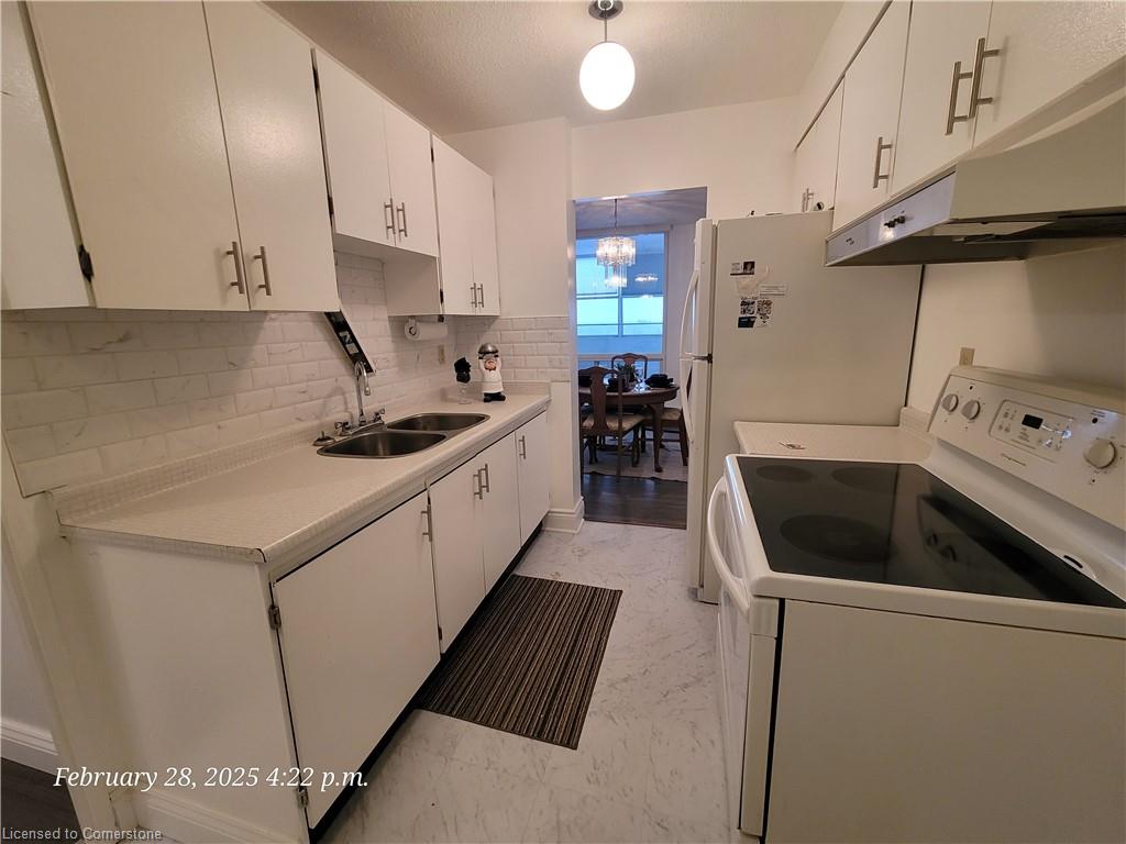 1607-225 Harvard Place Property Photo 14