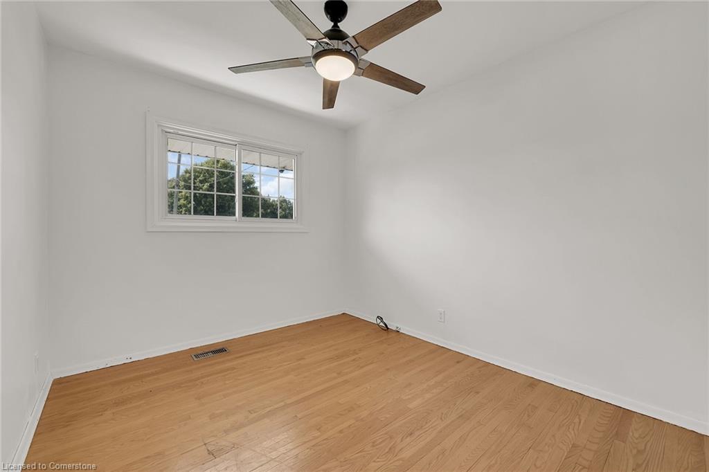 46 Oriole Crescent Property Photo 24