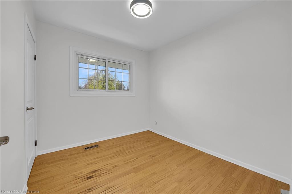 46 Oriole Crescent Property Photo 25