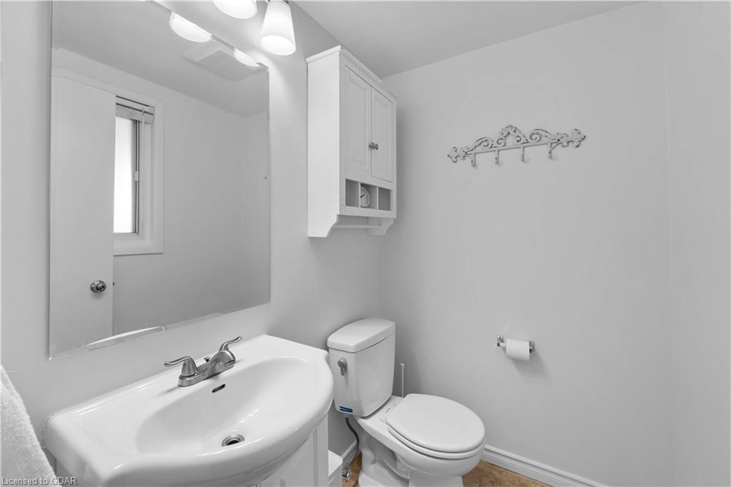 255 Kingham Road Property Photo 17