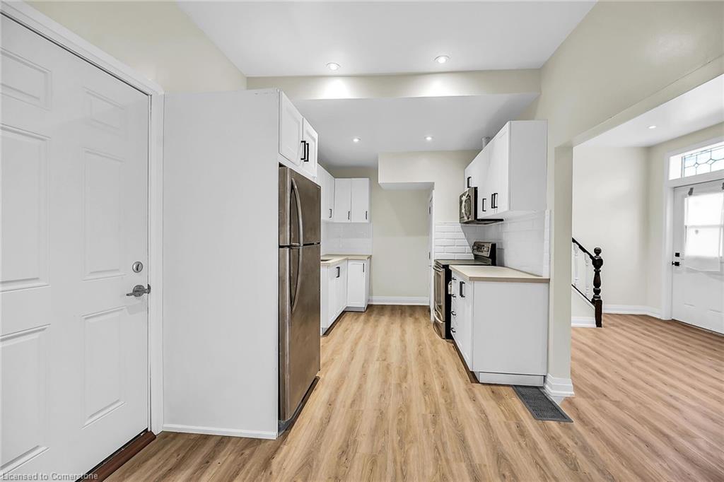 346 Emerald Street N Property Photo 11