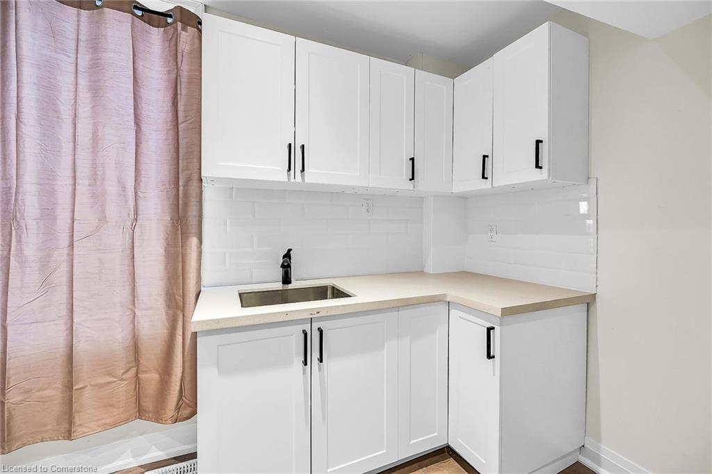 346 Emerald Street N Property Photo 13