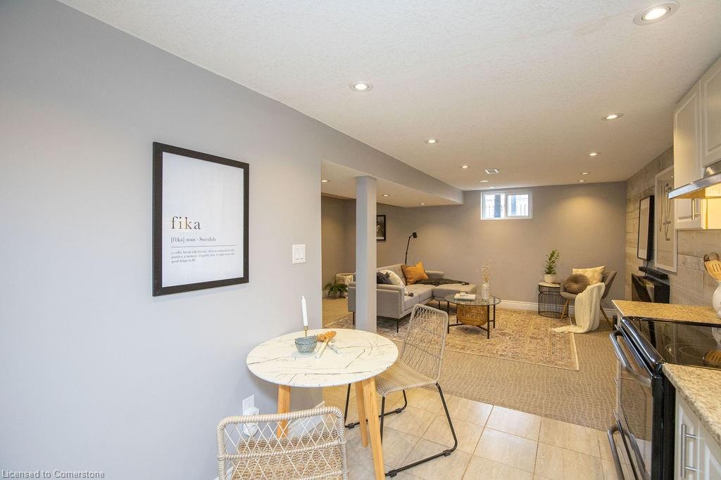 551 Barnaby Street Property Photo 12