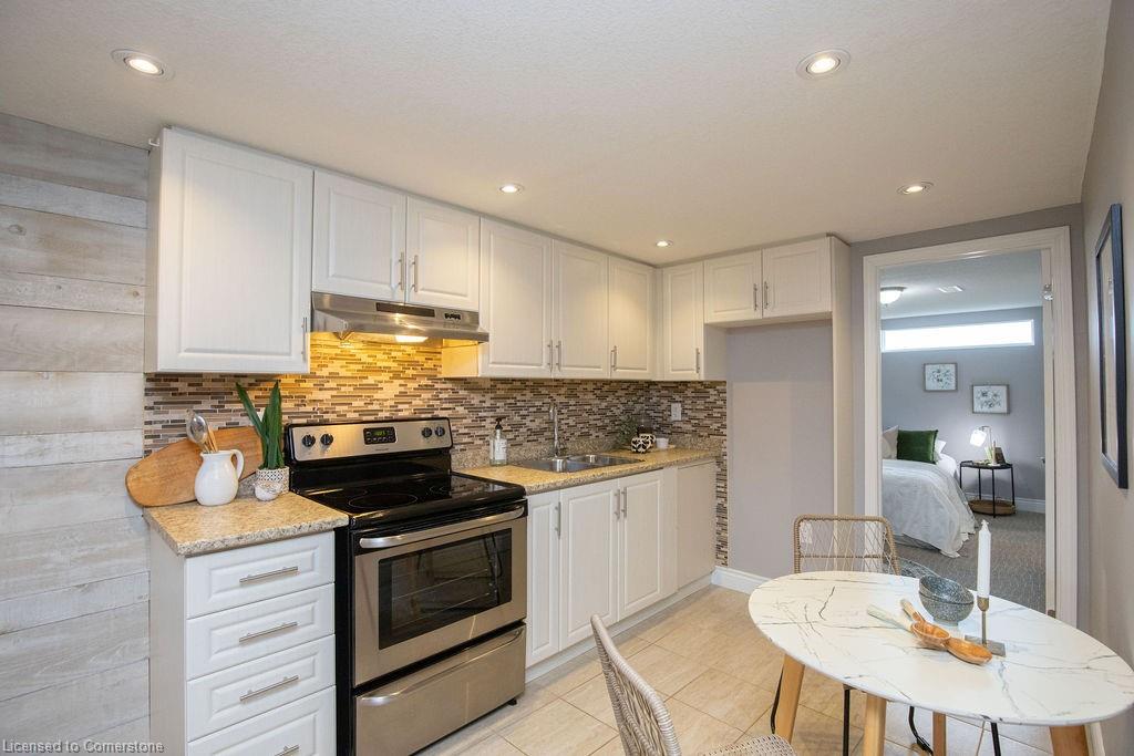 551 Barnaby Street Property Photo 14