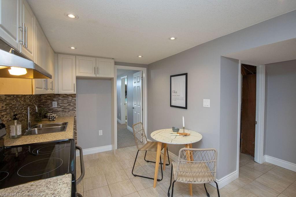 551 Barnaby Street Property Photo 17
