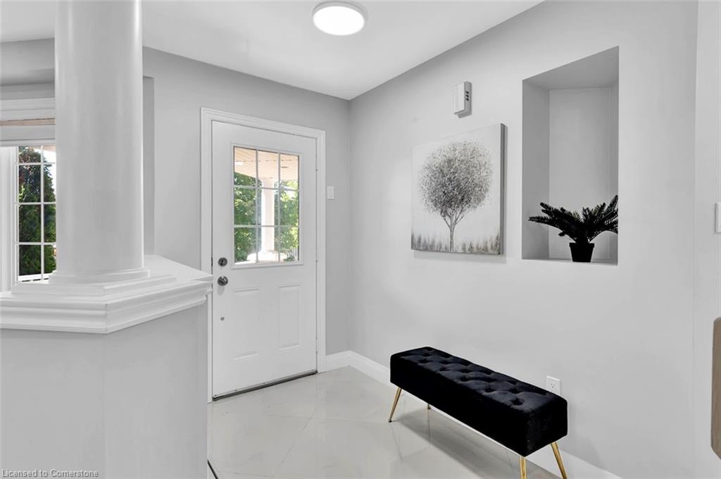 92 Pebblecreek Drive Property Photo 4