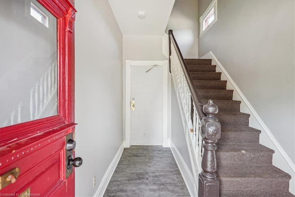 33 Rose Avenue Property Photo 3