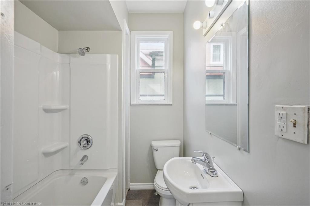 33 Rose Avenue Property Photo 10