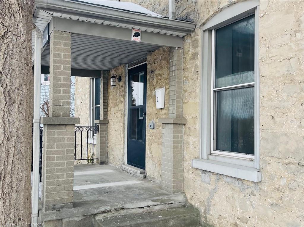 354 Dundas Street N Property Photo 2