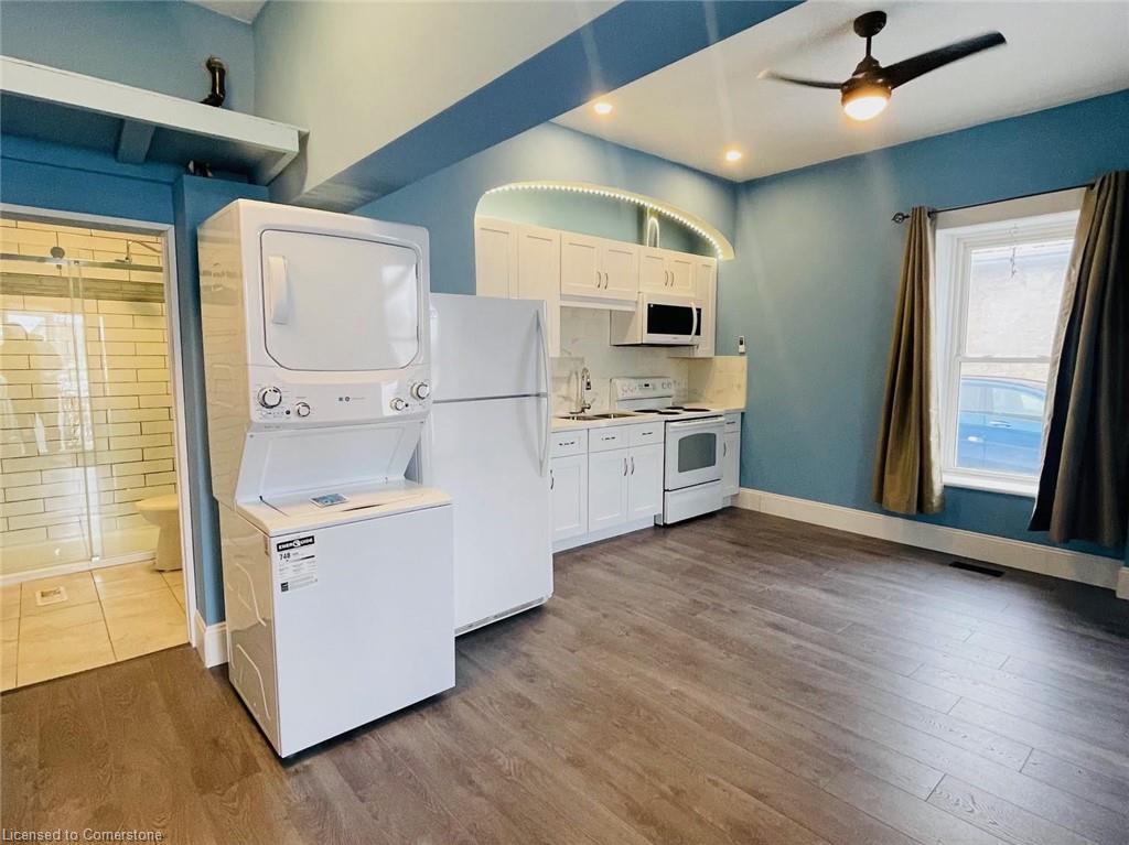 354 Dundas Street N Property Photo 4