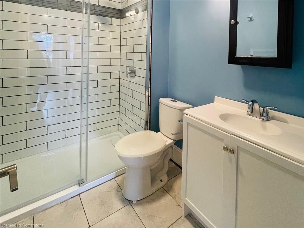 354 Dundas Street N Property Photo 7
