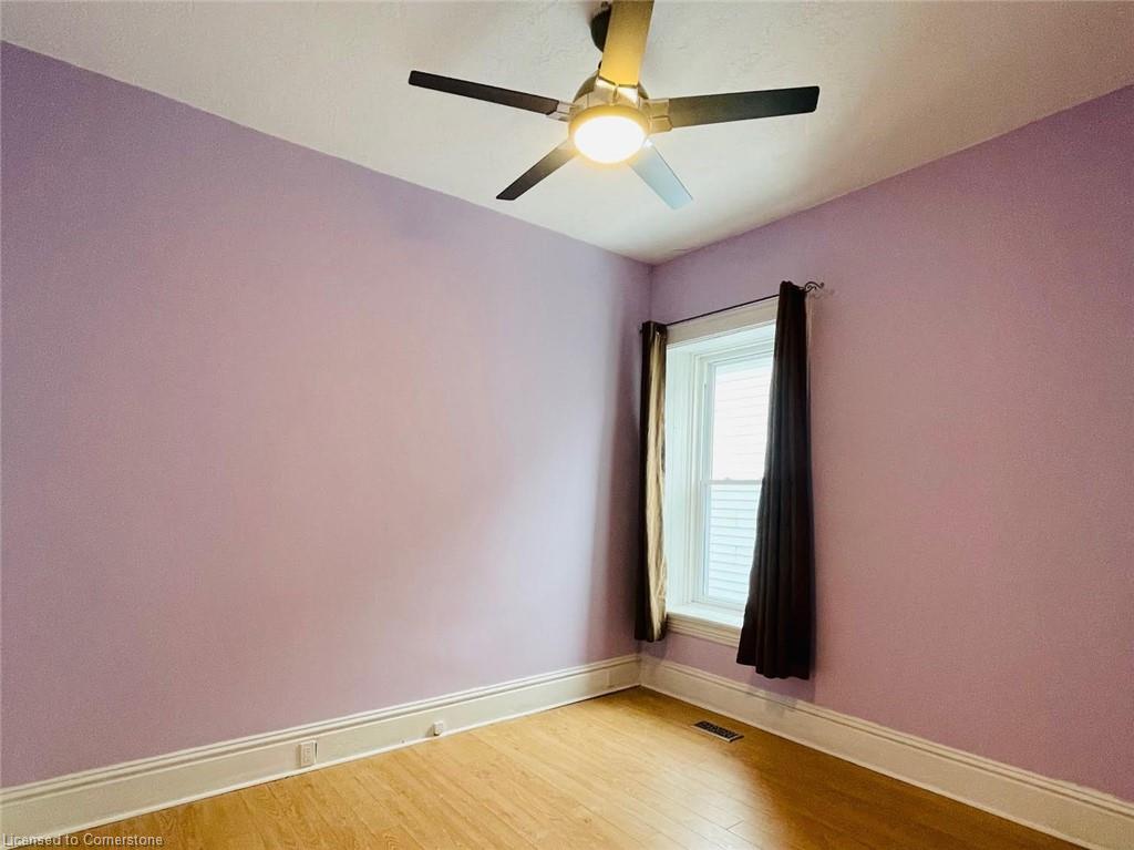354 Dundas Street N Property Photo 18