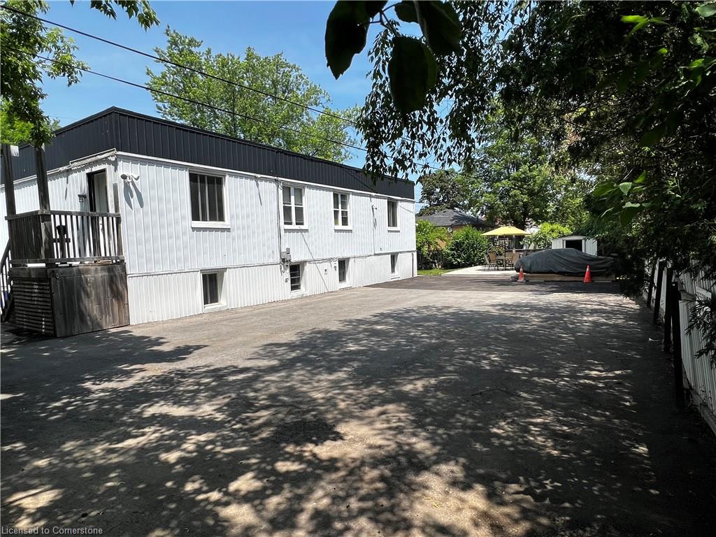 2336 Mountainside Drive Property Photo 2