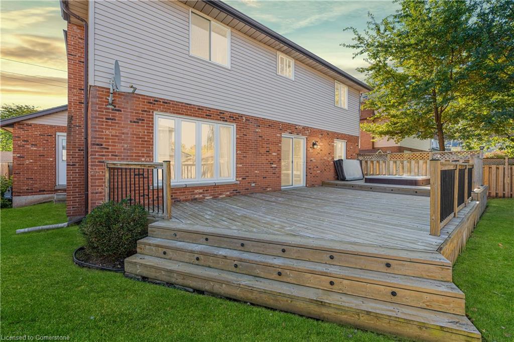 385 Kerman Avenue Property Photo 22