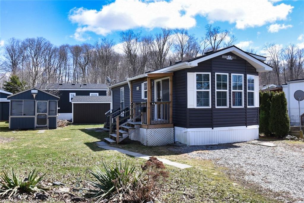 2490 Governors Road Property Photo 1