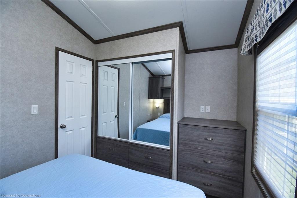2490 Governors Road Property Photo 13
