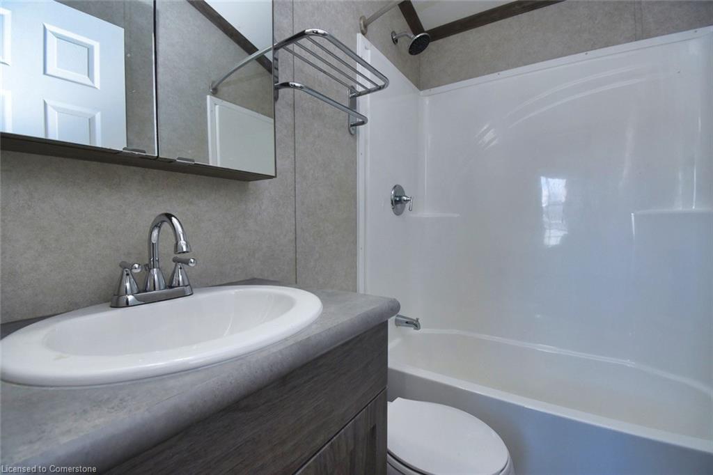 2490 Governors Road Property Photo 18