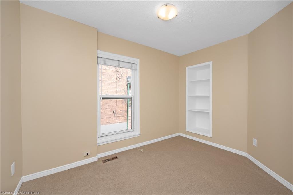 442 Mary Street Property Photo 12