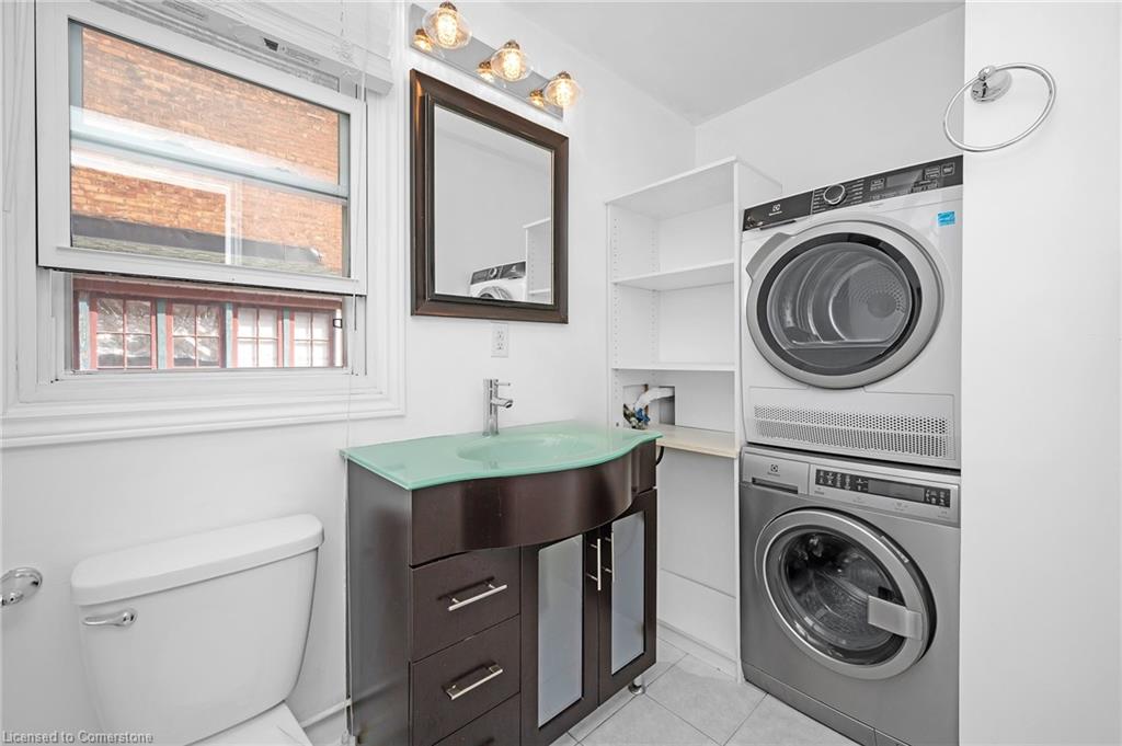442 Mary Street Property Photo 14