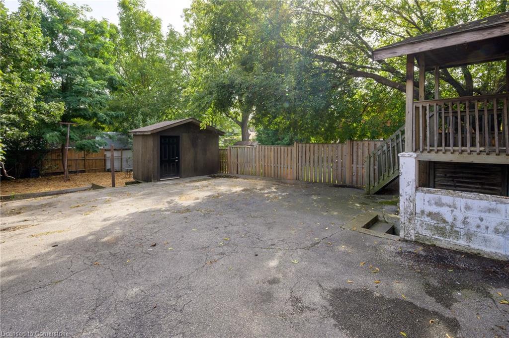 442 Mary Street Property Photo 17