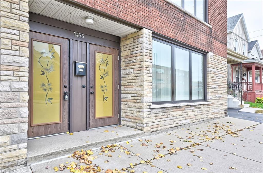 1476 Barton Street E Property Photo 2