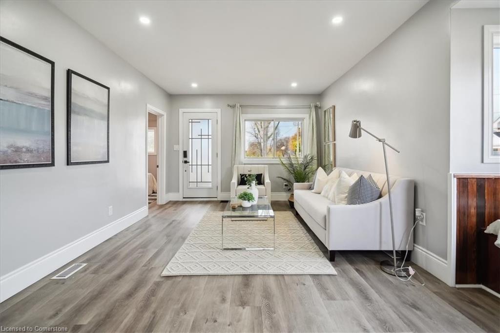 59 Stanley Street Property Photo 8