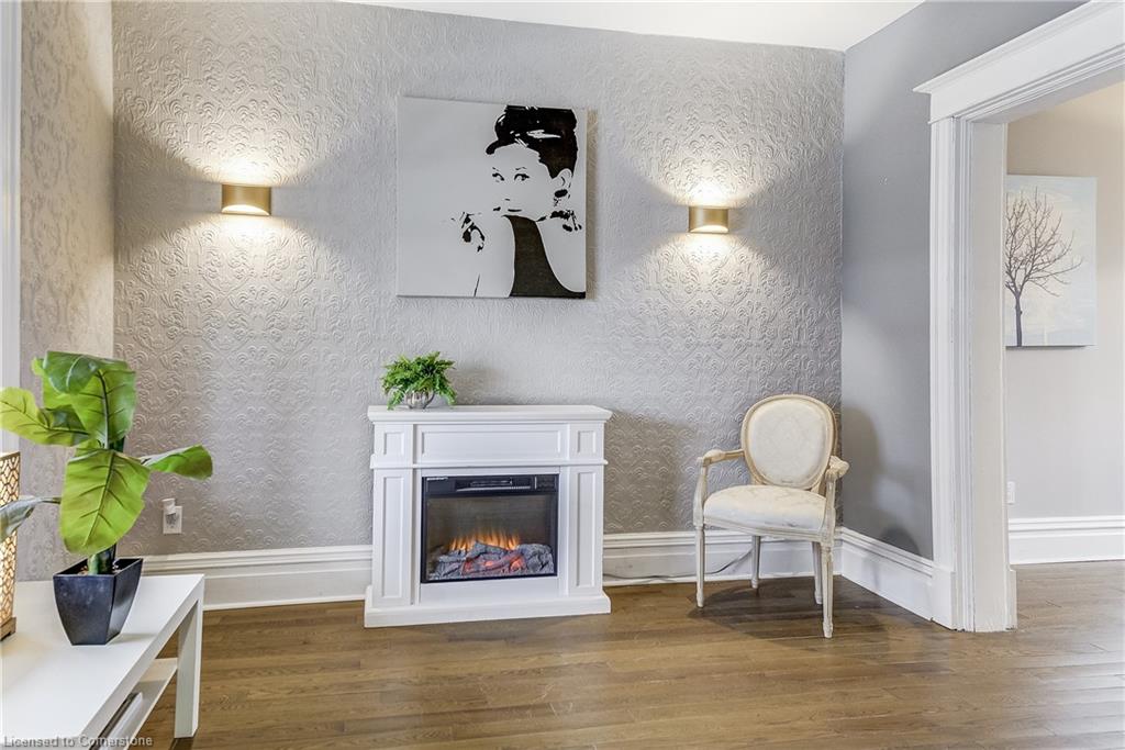 21 Sunset Avenue Property Photo