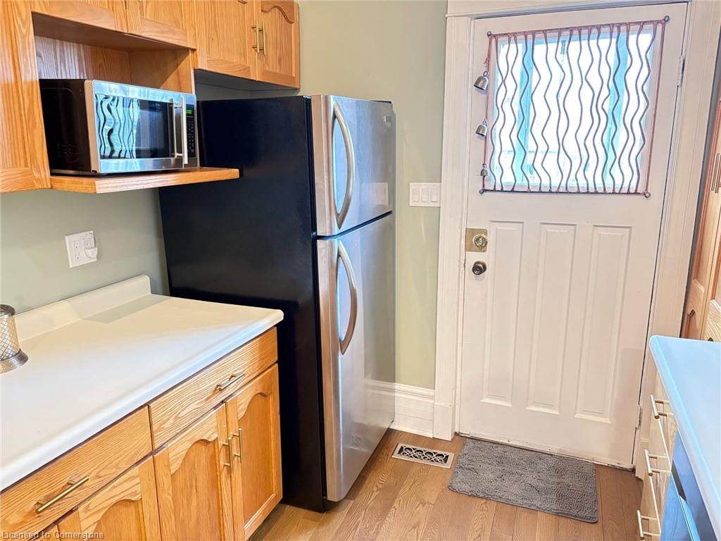 21 Sunset Avenue Property Photo 15
