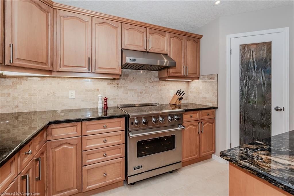 425 Pastern Trail Property Photo 6