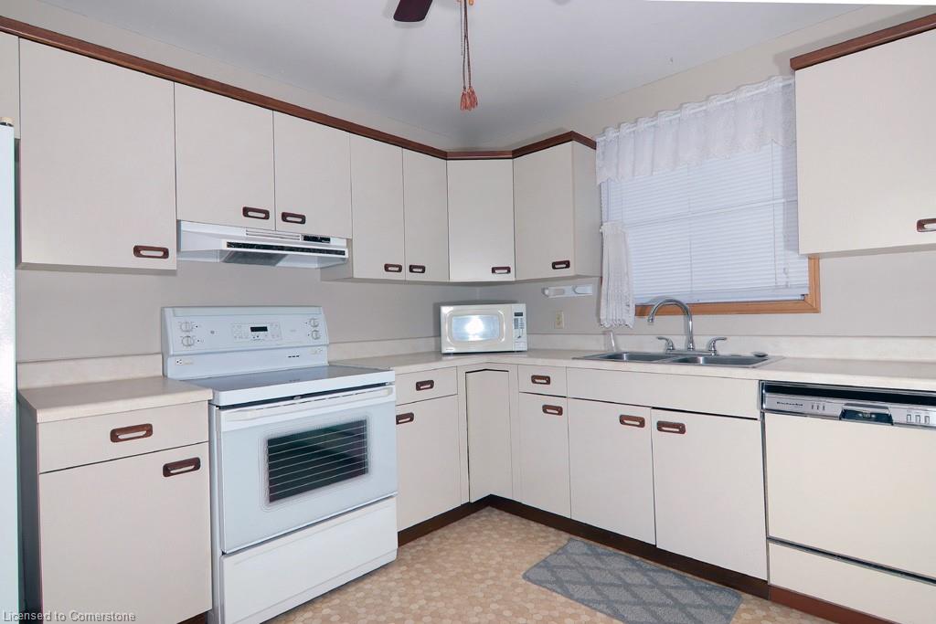 13 Cumming Street Property Photo 22