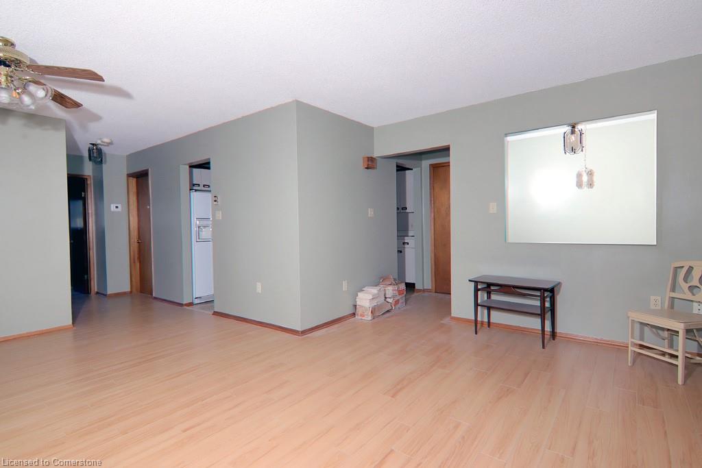 13 Cumming Street Property Photo 26