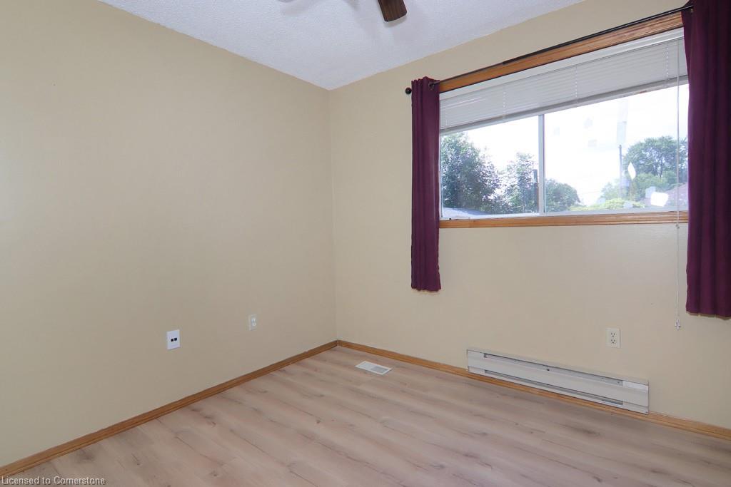 13 Cumming Street Property Photo 37