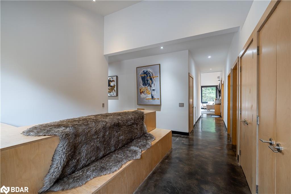 1080 Clydesdale Road Property Photo 8