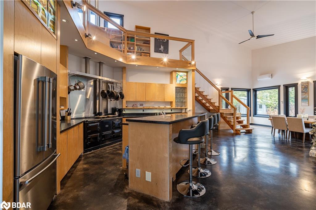 1080 Clydesdale Road Property Photo 11