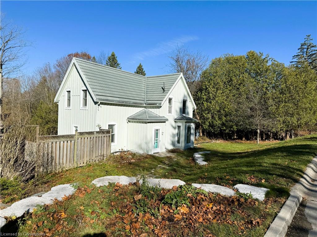 180 Carroll Street Property Photo 4