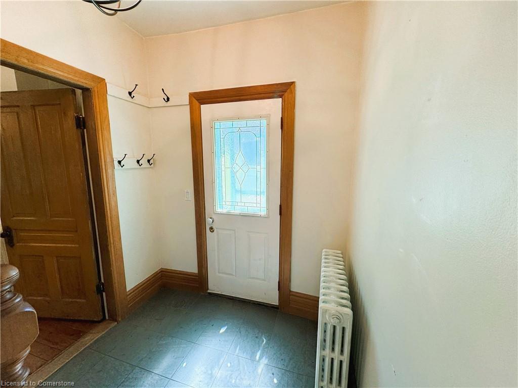 180 Carroll Street Property Photo 7