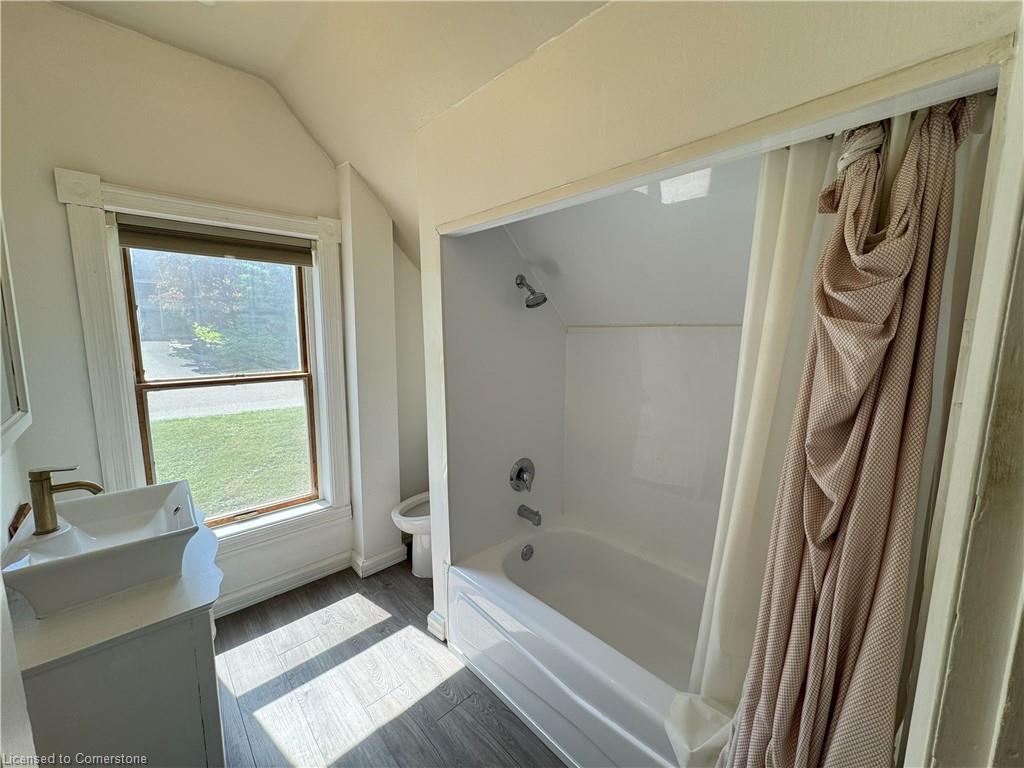 180 Carroll Street Property Photo 24