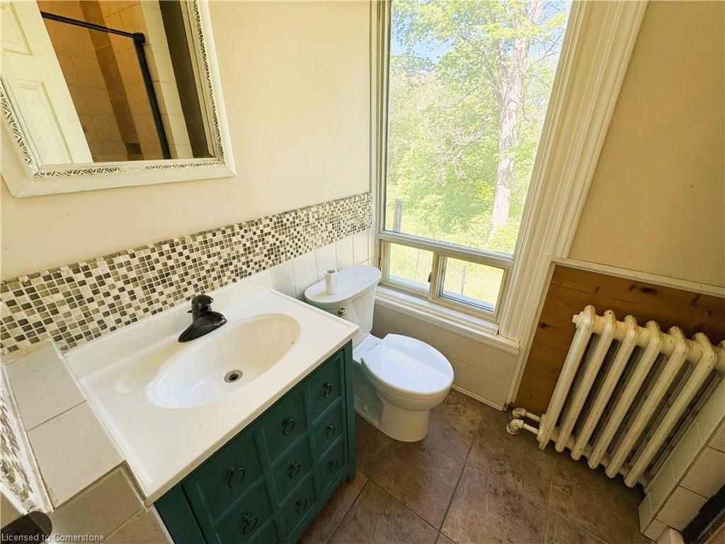 180 Carroll Street Property Photo 28