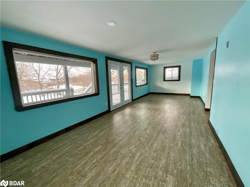 18 Francis Street E Property Photo 8