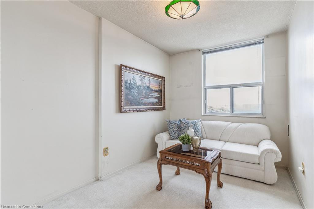 1605-966 Inverhouse Drive Property Photo 14