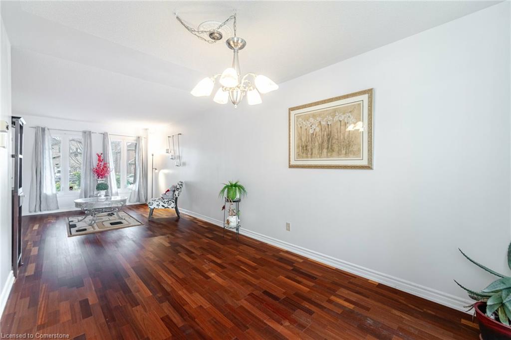 140 Lord Simcoe Drive Property Photo 11