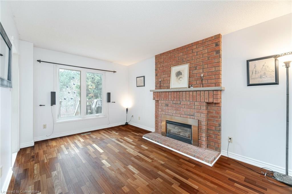 140 Lord Simcoe Drive Property Photo 18