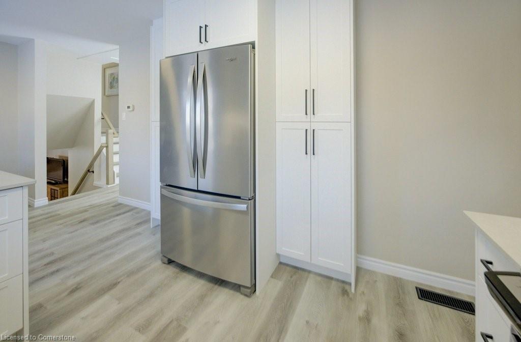 60 Gilmour Crescent Property Photo 16