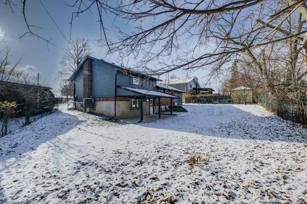 60 Gilmour Crescent Property Photo 33