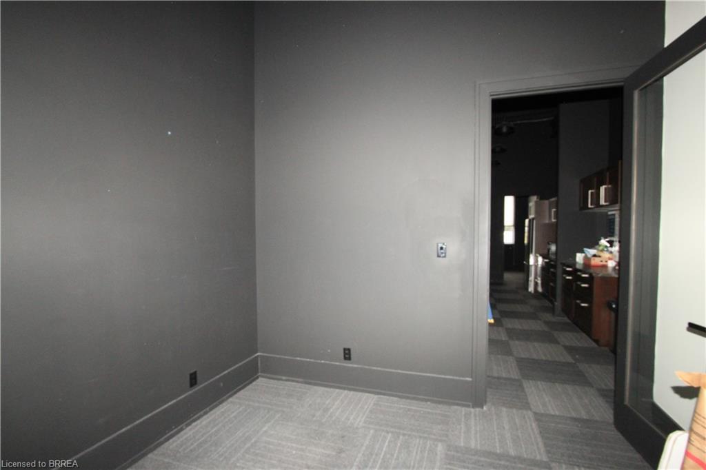 A-142 West Street Property Photo 18